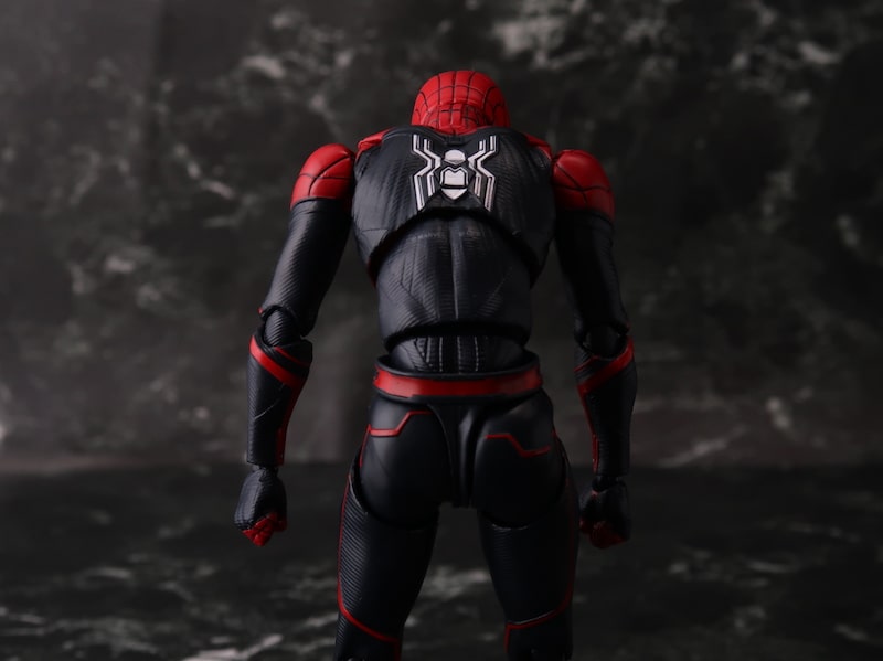S.H.Figuarts スパイダーマン アップグレードスーツ の前屈の写真