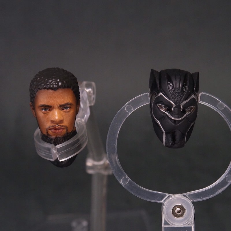 MAFEXブラックパンサーのフィギュア画像
