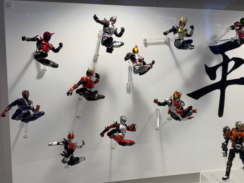 魂ネイションズの展示 ライダーキックの写真