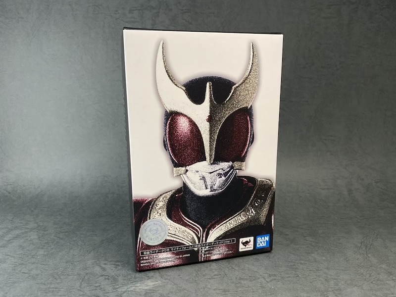 S.H.フィギュアーツ 仮面ライダークウガ マイティフォームの箱の画像