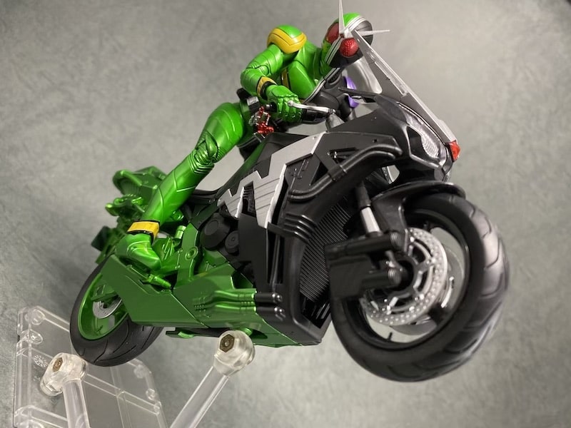 S.H.フィギュアーツ 仮面ライダーダブルのバイク ハードボイルダーの箱の写真