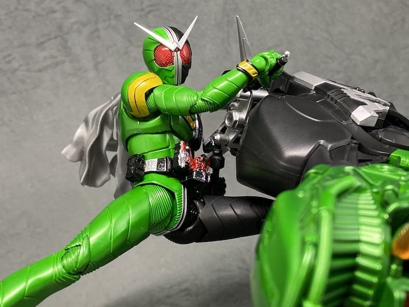 S.H.フィギュアーツ 仮面ライダーダブルのバイク ハードボイルダーの箱の写真