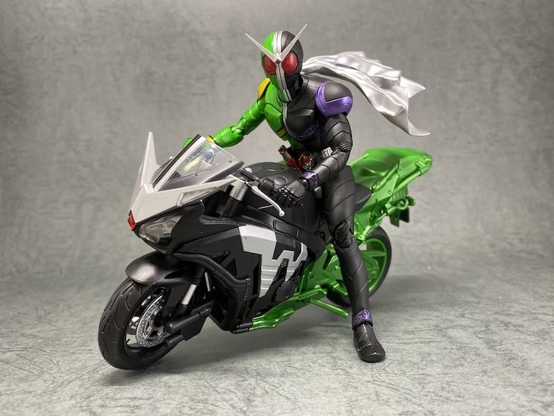 S.H.Figuarts 仮面ライダーW ハードボイルダー リニューアル版 - 特撮