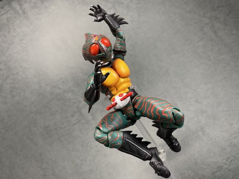 S.H.フィギュアーツ 真骨彫 仮面ライダーアマゾンの写真