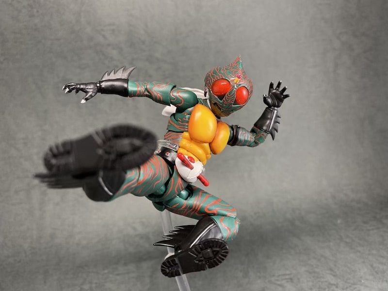 S.H.フィギュアーツ 真骨彫 仮面ライダーアマゾンの写真