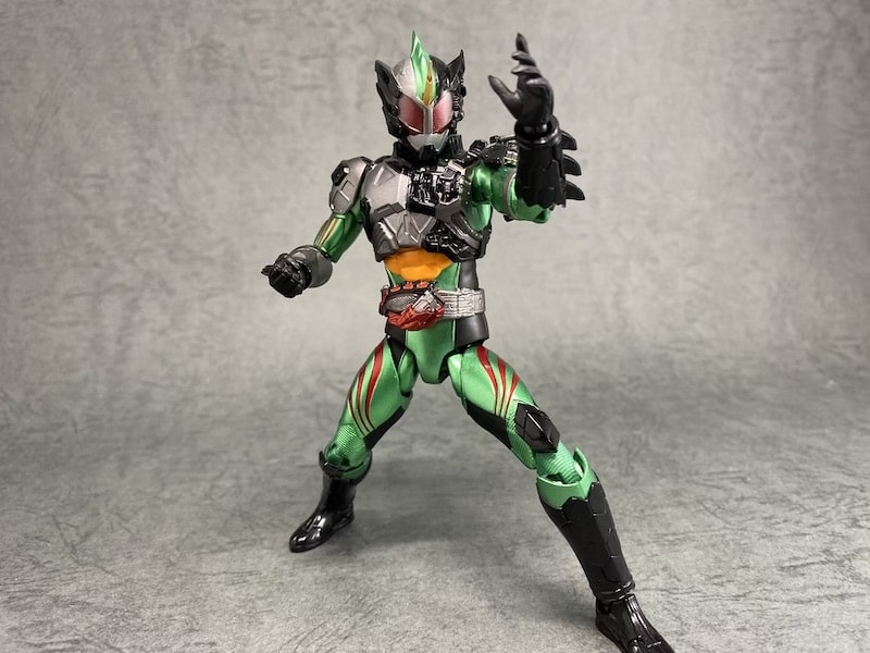 S.H.フィギュアーツ 仮面ライダーアマゾン ニューオメガの写真