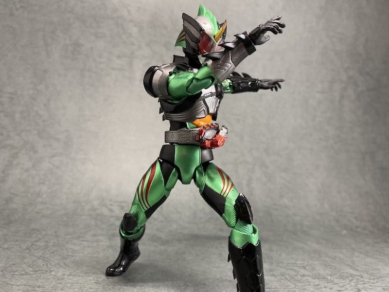 S.H.フィギュアーツ 仮面ライダーアマゾン ニューオメガの写真