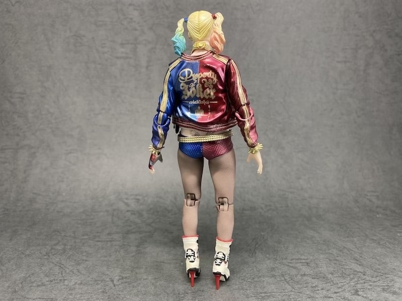 MAFEX ハーレークインのフィギュア写真