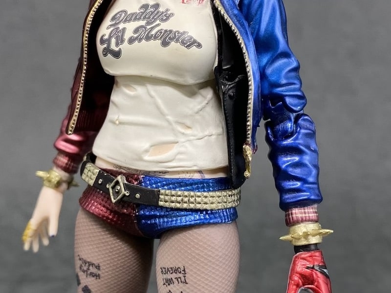 MAFEX ハーレークインのフィギュア写真