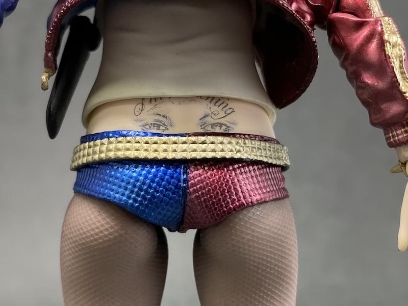 MAFEX ハーレークインのフィギュア写真