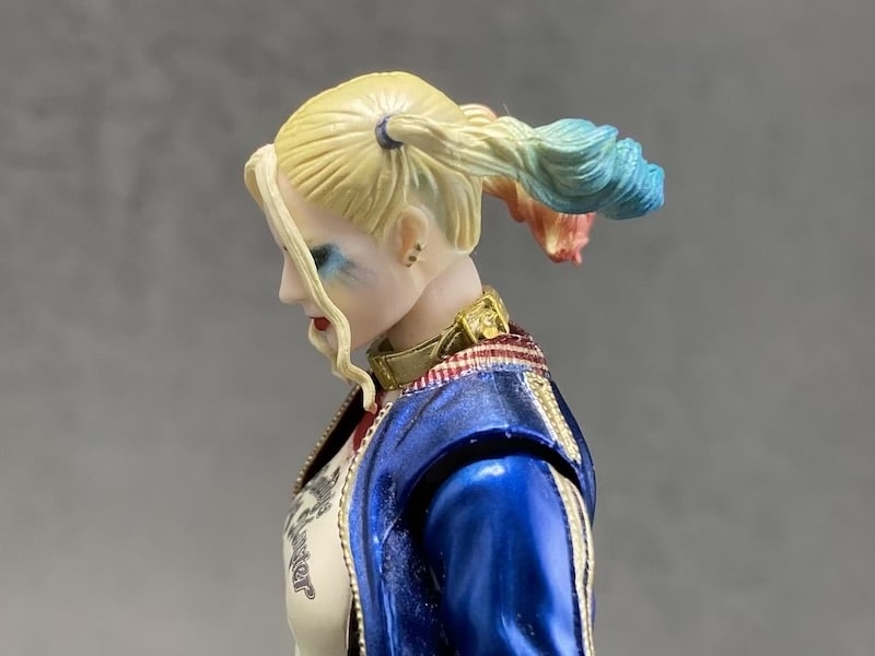 MAFEX ハーレークインのフィギュア写真