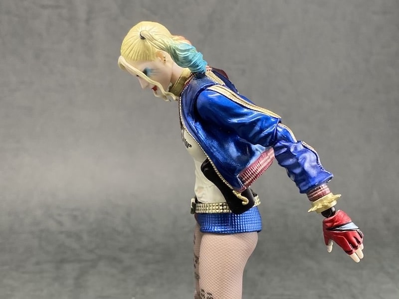 MAFEX ハーレークインのフィギュア写真