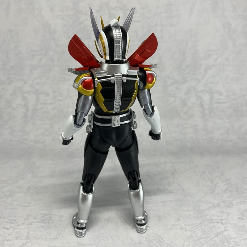 S.H.フィギュアーツ　真骨彫　仮面ライダー電王 ソードフォーム／ガンフォーム S.H.Figuarts（真骨彫製法） 仮面ライダー電王 ソードフォーム