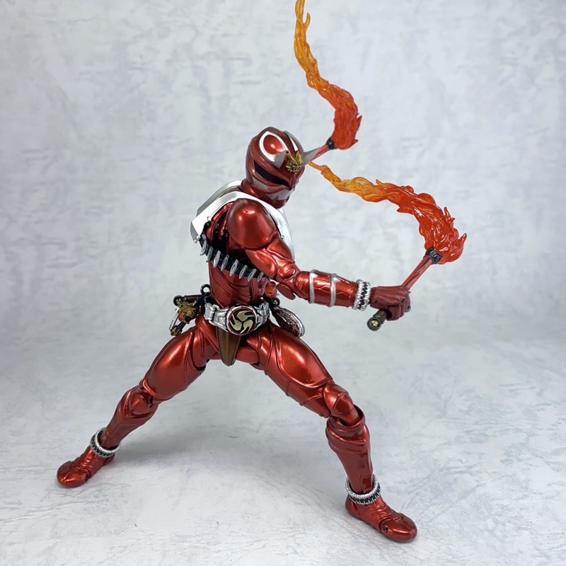 S.H.フィギュアーツ 真骨彫製法 仮面ライダー響鬼 紅 レビュー