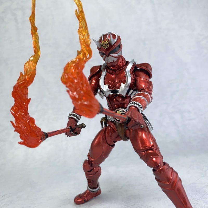 S.H.フィギュアーツ 真骨彫製法 仮面ライダー響鬼 紅 レビュー