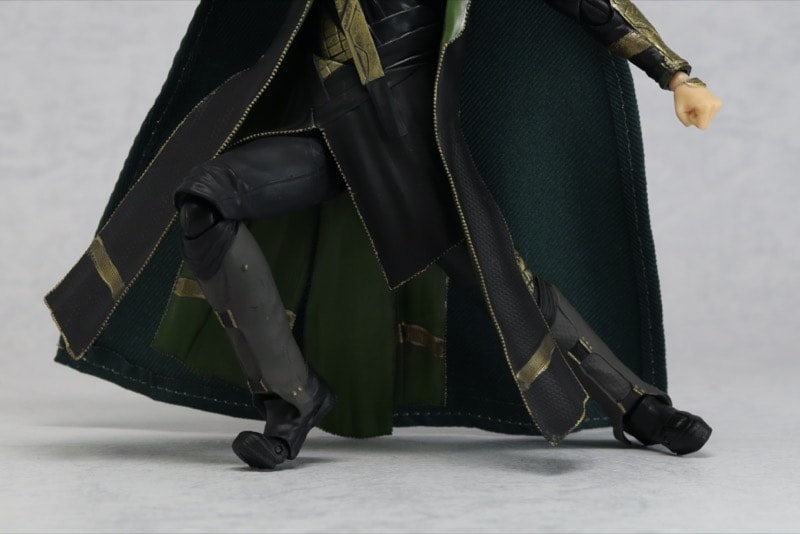 アベンジャーズ ロキ フィギュアーツ 1/12 Amazon.co.jp: S.H.Figuarts ロキ（アベンジャーズ） : ホビー