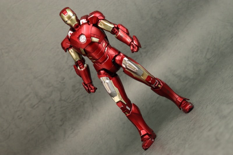 フィギュアーツ アイアンマンマーク7 トニースターク セット ジャンク品 フィギュアーツ アイアンマンマーク7 トニースターク セット