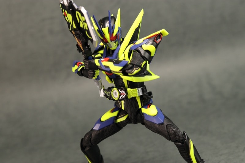 S.H.フィギュアーツ 仮面ライダーゼロワン シャイニングアサルト
