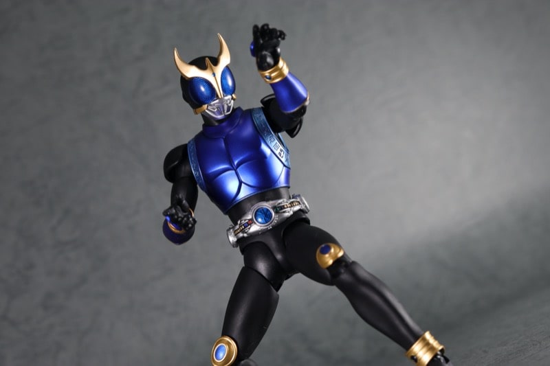 S.H.フィギュアーツ 真骨彫 製法 仮面ライダークウガ ドラゴン