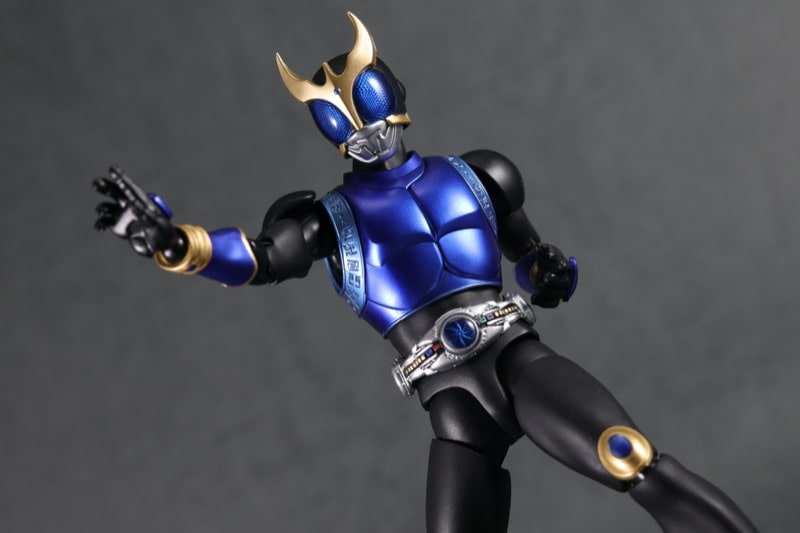 S.H.フィギュアーツ　真骨彫製法　仮面ライダークウガ　ドラゴンフォーム 魂ウェブ商店受注中「S.H.Figuarts（真骨彫製法） 仮面ライダー