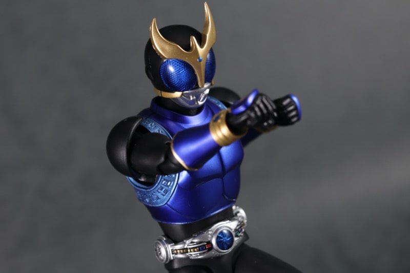S.H.フィギュアーツ 真骨彫 製法 仮面ライダークウガ ドラゴン