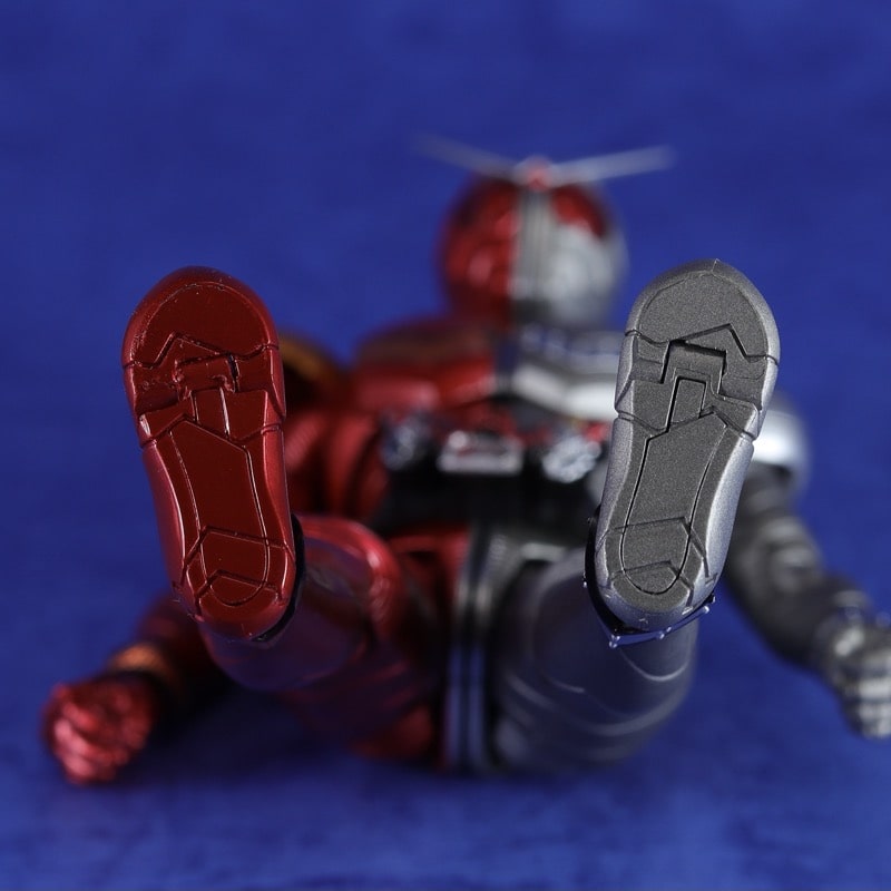 S.H.フィギュアーツ 真骨彫 仮面ライダーダブル ヒートメタル
