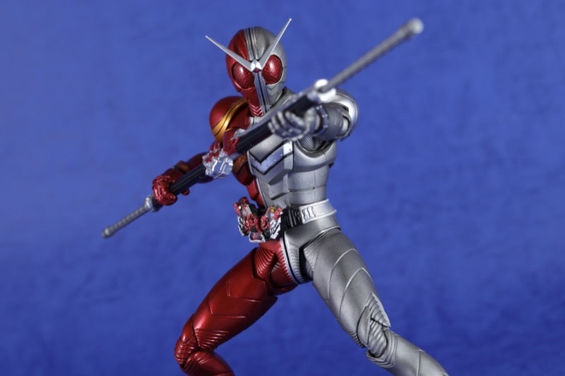 S.H.フィギュアーツ 真骨彫 仮面ライダーダブル ヒートメタル