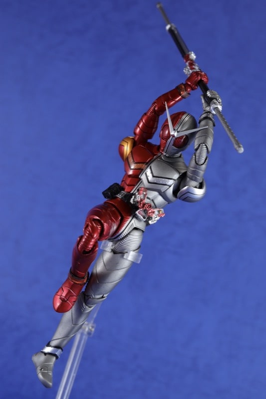 S.H　真骨彫　仮面ライダーW ヒートメタル　ダブル　フィギュア　真骨頂 先着販売】S.H.Figuarts（真骨彫製法） 仮面ライダーW ヒート