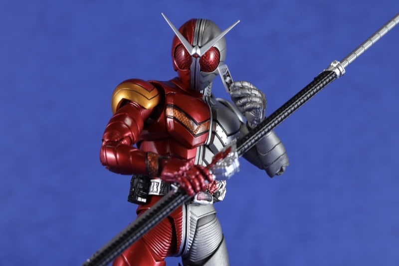 S.H.フィギュアーツ 真骨彫 仮面ライダーダブル ヒートメタル